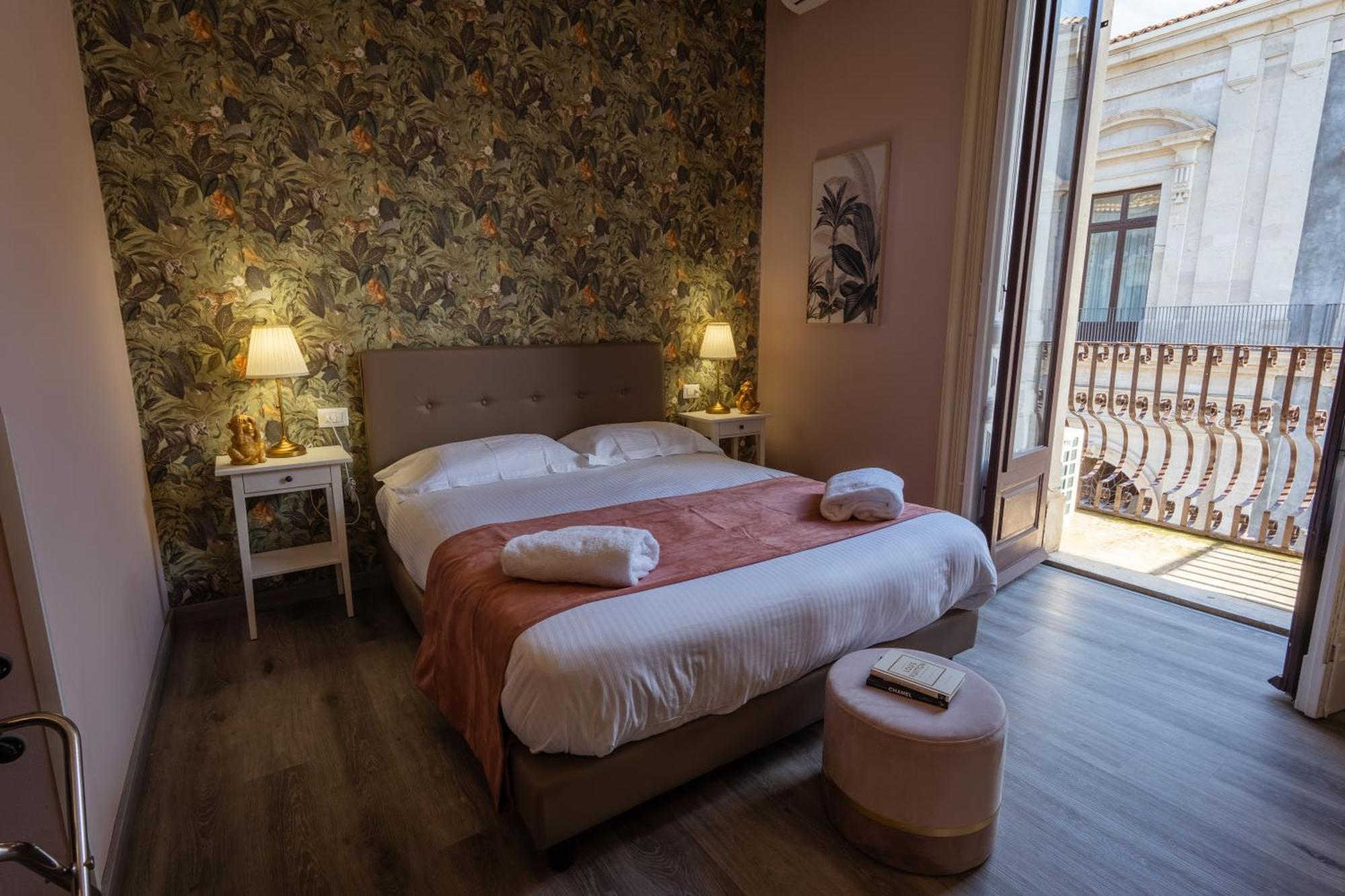 Etnea Boutique Hotel คาตาเนีย ภายนอก รูปภาพ